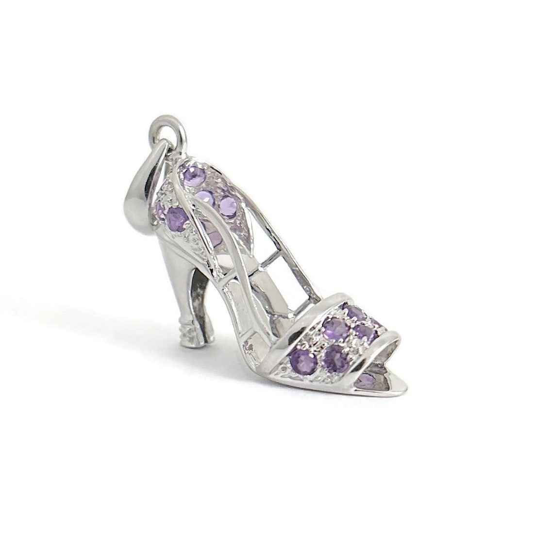 PURPLE AMETHYST HIGH HEEL SHOE CHARM 14K WHITE GOLD: Purple Amethyst High Heel Shoe Charm 14K White Gold Brand: Unbranded Type: Pendant Material: 14K white gold, Main Stone/Creation Natural Color: Silver Size: Measurements: 1.4 inch (with bale) x 10
