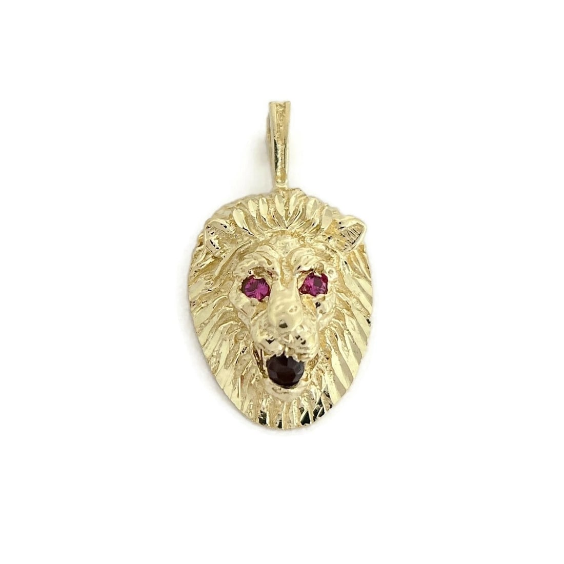 SIMULATED RUBY GARNET LION HEAD PENDANT CHARM: Simulated Ruby Garnet Lion Head Pendant Charm Brand: Estate Type: Pendant Material: 14K yellow gold, Color: Gold Size: Measurements: 1.25 inches (with bale) x 17.5 mm Accessories: None Acc