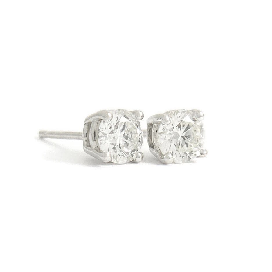 ROUND DIAMOND STUD EARRINGS 14K WHITE GOLD: Round Diamond Stud Earrings 14K White Gold Brand: Unbranded Type: Earrings Material: 14K white gold, Main Stone/Creation Natural Color: White Size: Measurements: 4.3 mm Accessories: None