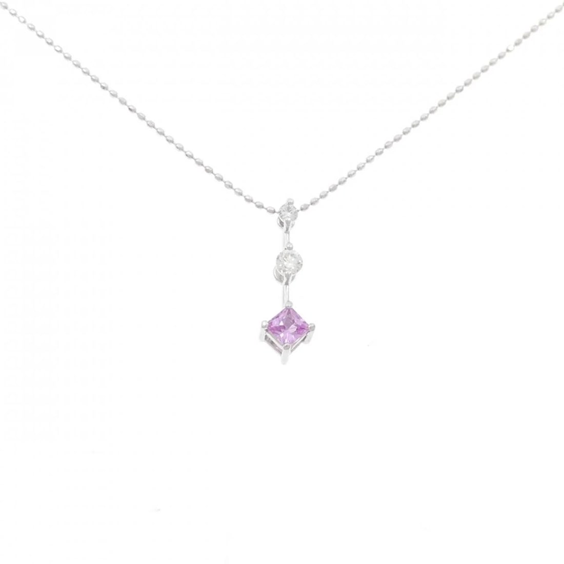 K18WG SAPPHIRE NECKLACE: K18WG Sapphire Necklace Brand: Unbranded Type: Sapphire Necklace Material: K18WG, Main Stone/Creation Sapphire Color: white Size: Actual Size Pendant length approx. x width approx.: