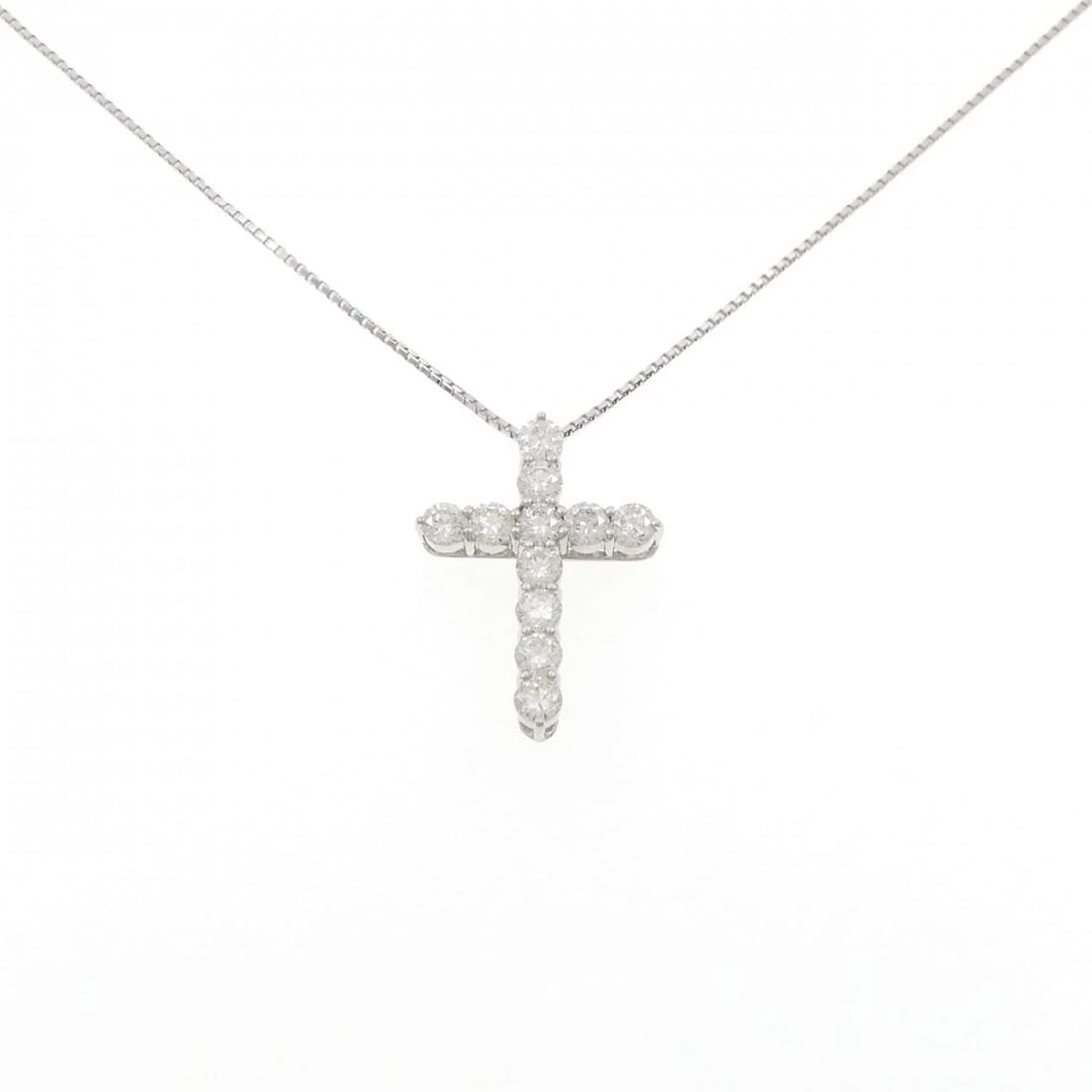 PT900/PT850 CROSS DIAMOND NECKLACE: PT900/PT850 Cross Diamond Necklace Brand: Unbranded Type: Diamond Necklace Material: Platinum900/Platinum850, Color: platinum Size: Actual Size Pendant length approx. x width approx.: