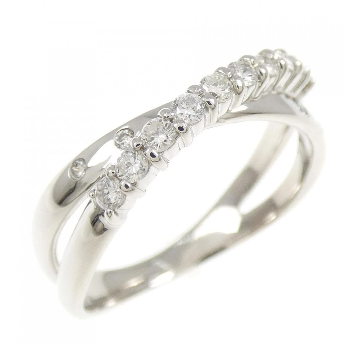 PT900 DIAMOND RING: PT900 Diamond Ring Brand: Unbranded Type: Diamond Ring Material: Platinum900, Color: platinum Size: US 5 3/4 Accessories: None Accessories Notice: When purchasing pre-owned goods, please