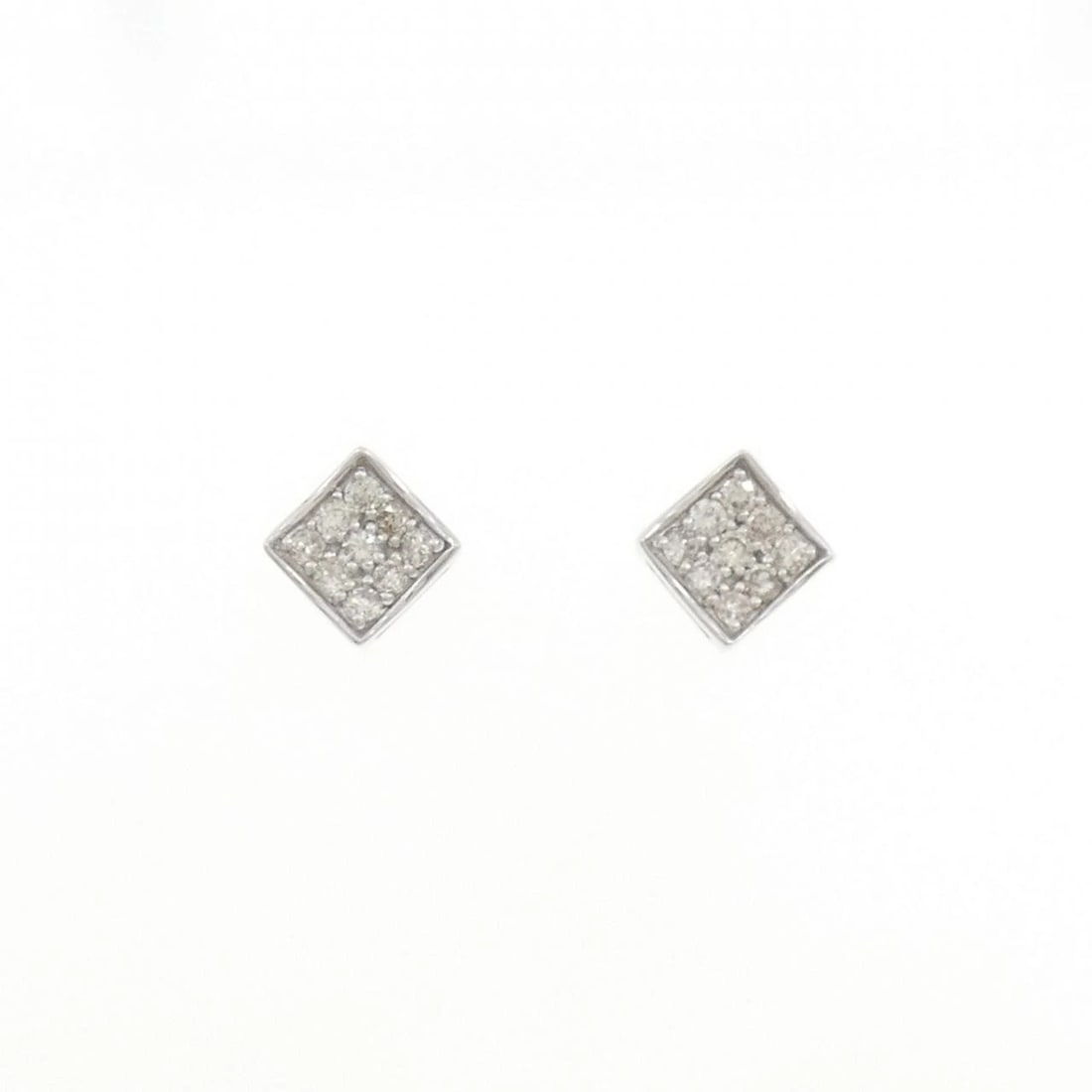 K18WG DIAMOND PIERCE: K18WG Diamond Pierce Brand: Unbranded Type: Diamond Pierce/Earring Material: K18 white gold, Color: white Size: Actual size Approx. height x width: 8.0mm x 8.0mm Accessories: None Accessories