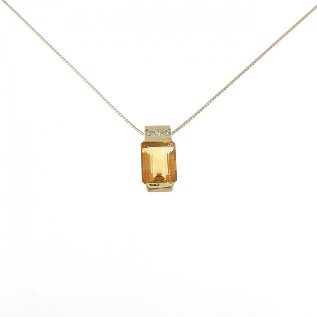 K18YG CITRINE NECKLACE: K18YG Citrine Necklace Brand: Unbranded Type: Citrine Necklace Material: K18 yellow gold, Color: yellow Size: Actual size Pendant length approx. x width approx.: 14.9mmx7.4mm Chain maximum width a