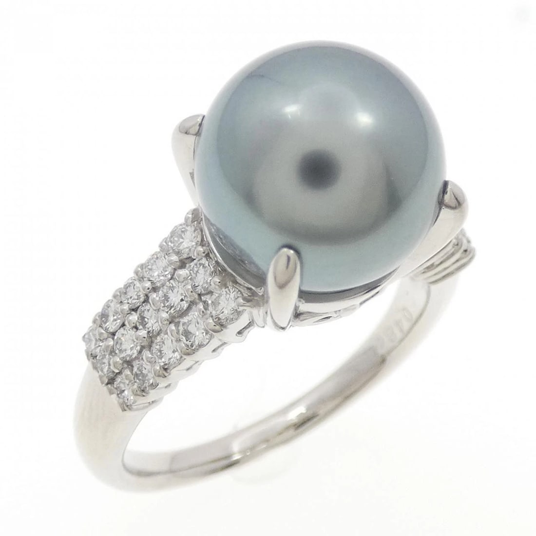 PT900 BLACK PEARL RING: PT900 Black pearl ring Brand: Unbranded Type: Black pearl ring Material: PT900, Main Stone/Creation Black Pearl Color: platinum Size: US 9 Accessories: None Accessories Notice: When purcha