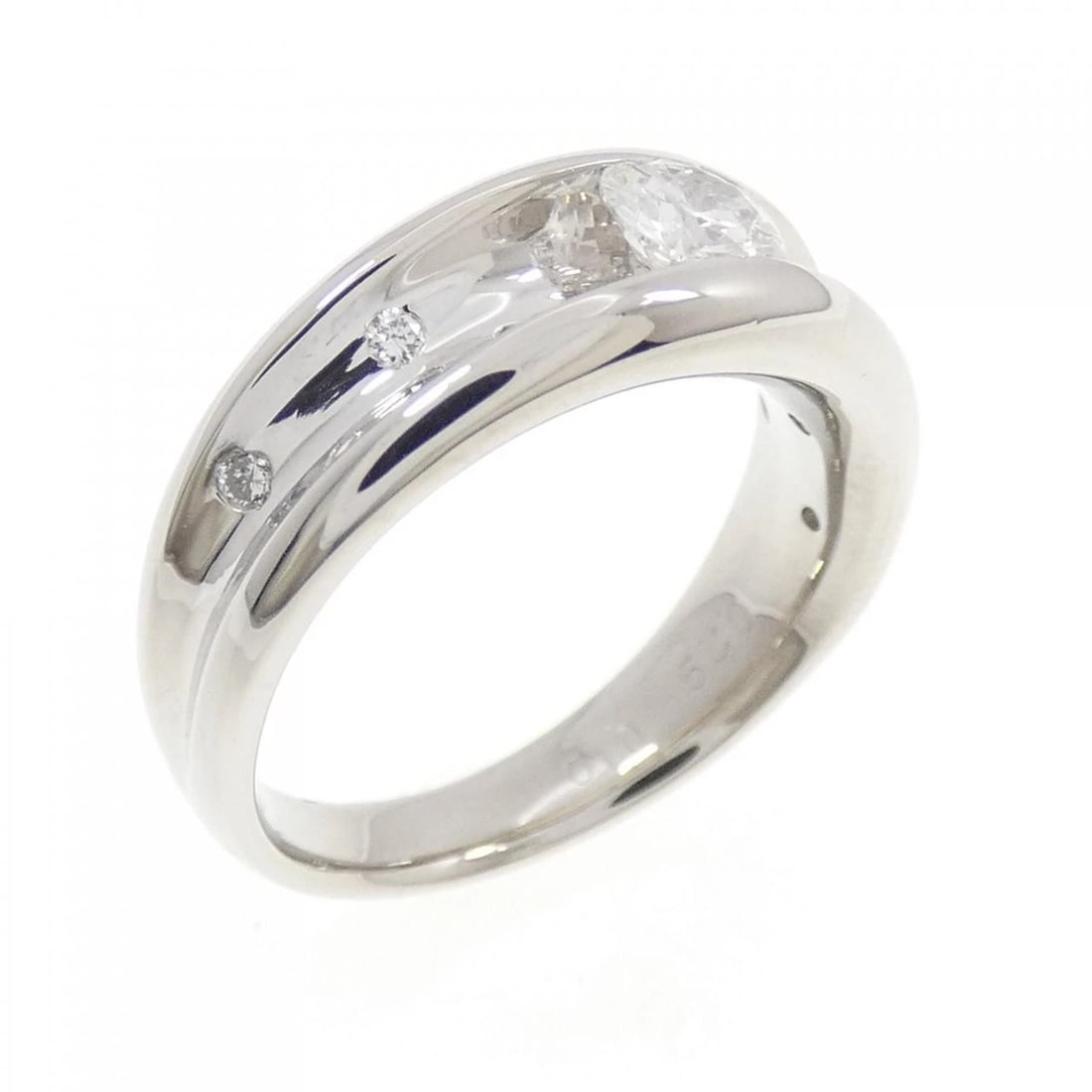 PT900 DIAMOND RING: PT900 Diamond Ring Brand: Unbranded Type: Diamond ring Material: PT902, Color: platinum Size: US 5 Accessories: None Accessories Notice: When purchasing pre-owned goods, please refer to th