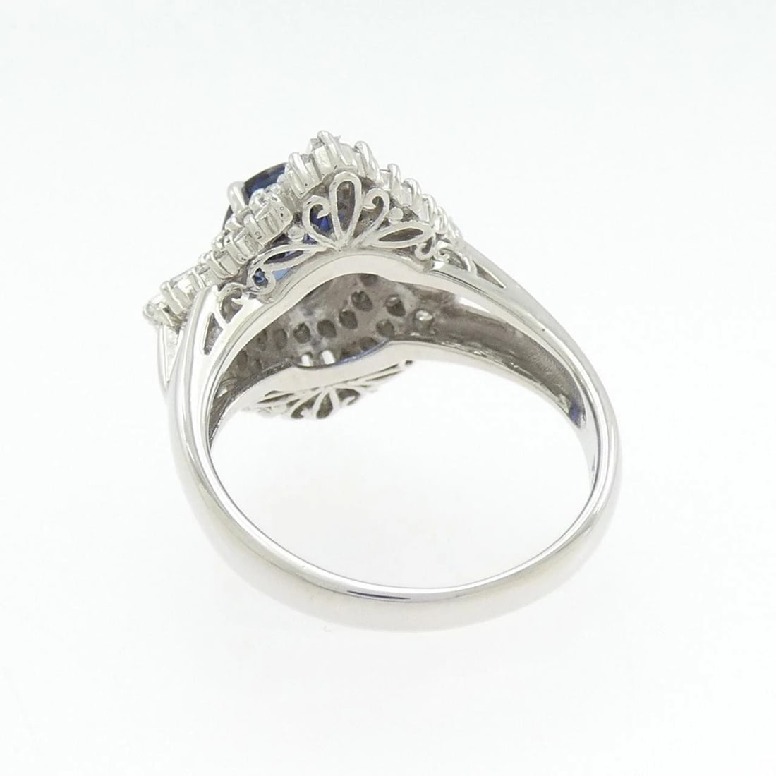 PT900 SAPPHIRE RING - 3