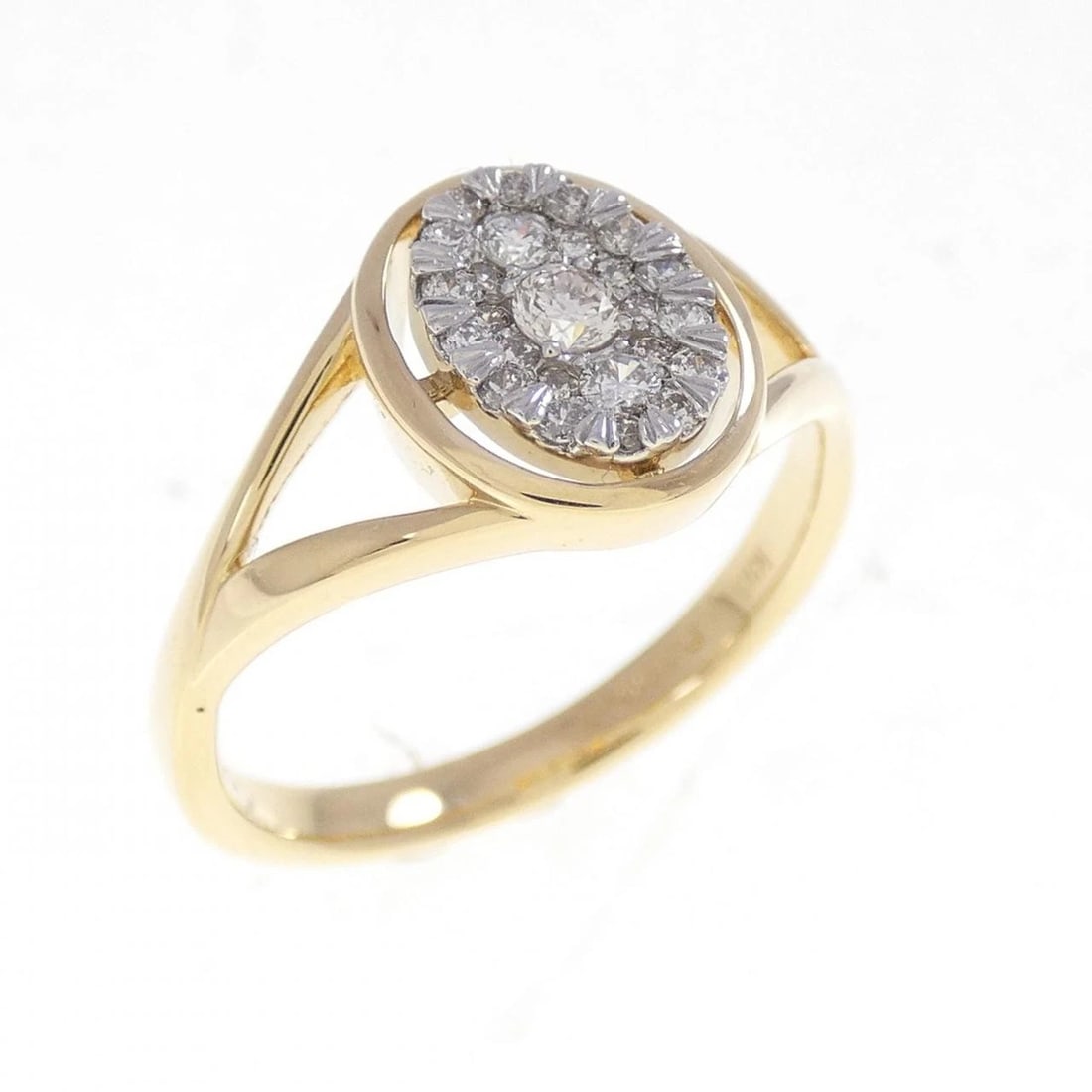 K18YG/PT900 DIAMOND RING: K18YG/PT900 Diamond Ring Brand: Unbranded Type: Diamond Ring Material: K18YG, Color: yellow Size: US 5 1/2 Accessories: None Accessories Notice: When purchasing pre-owned goods, please refer