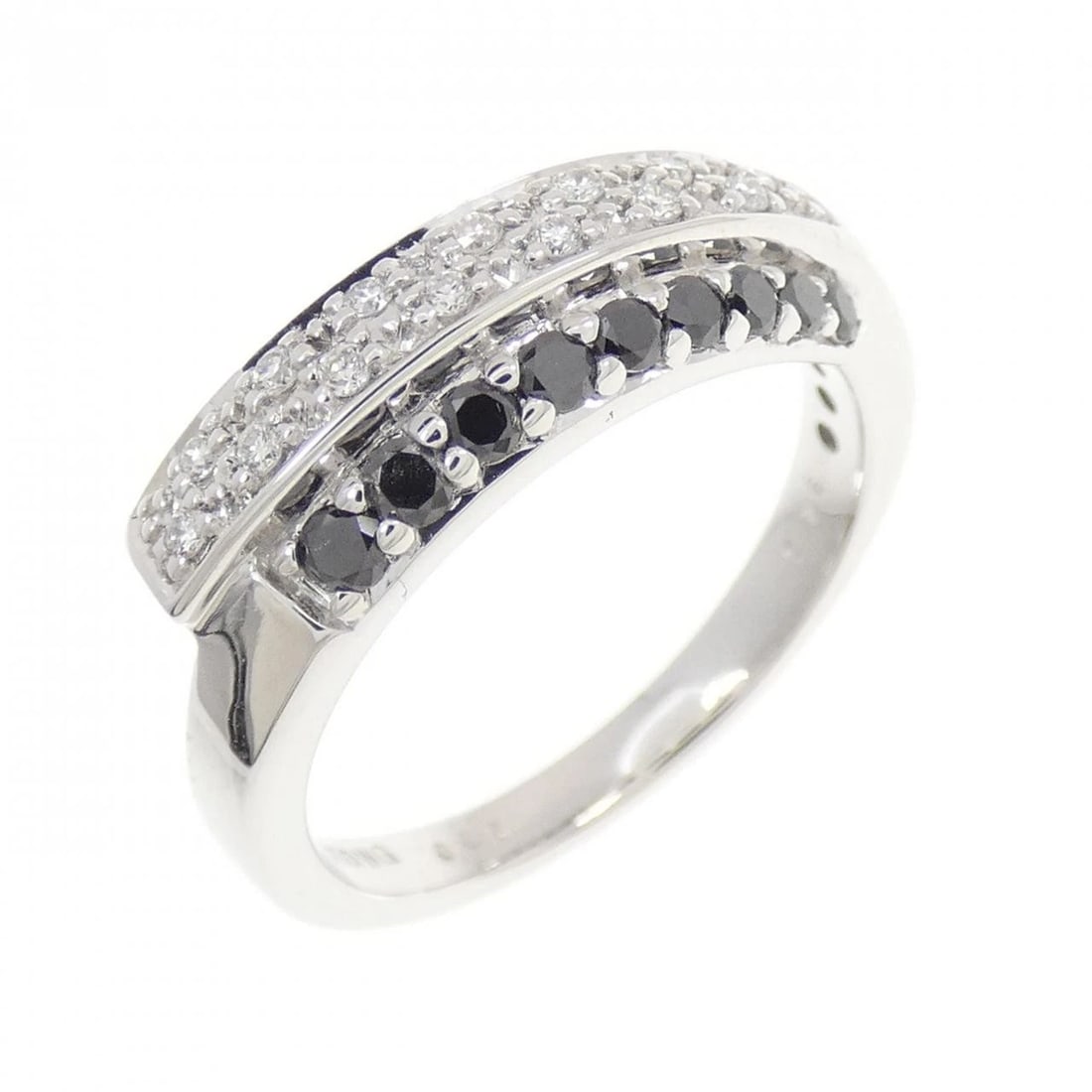 K10WG DIAMOND RING: K10WG Diamond Ring Brand: Unbranded Type: Diamond Ring Material: K10WG, Color: White Size: US 5 Accessories: None Accessories Notice: When purchasing pre-owned goods, please refer to the