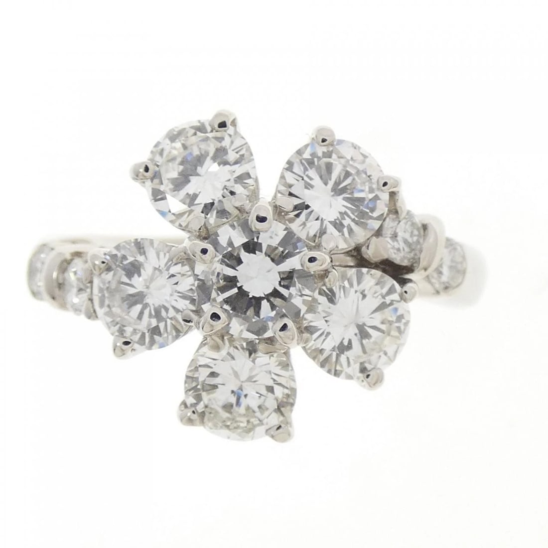 PT900 FLOWER DIAMOND RING - 2
