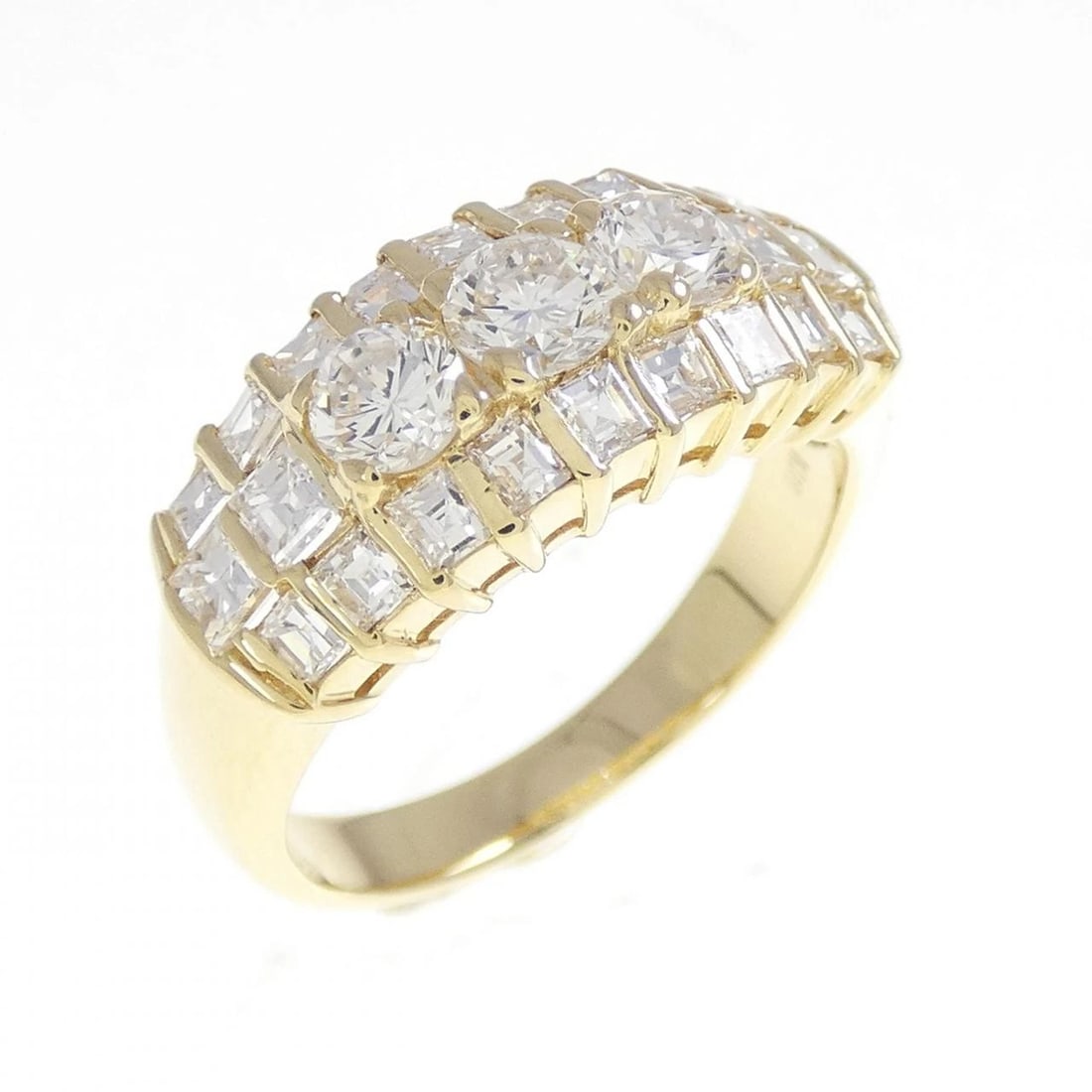 K18YG DIAMOND RING: K18YG Diamond Ring Brand: Unbranded Type: Diamond Ring Material: K18 yellow gold, Main Stone/Creation Natural Color: Yellow Gold Size: US 6 Accessories: None Accessories Notice: When