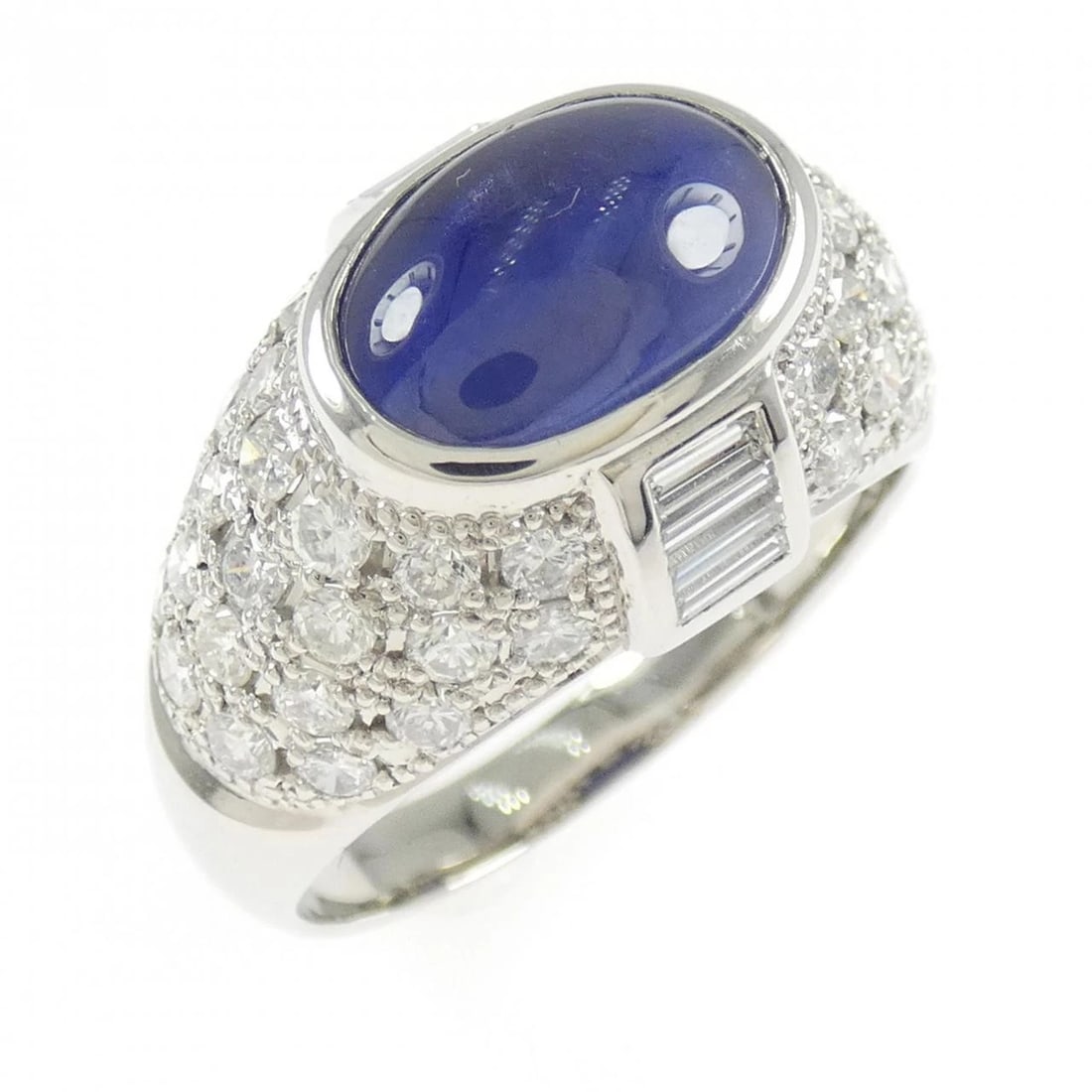 PT900 STAR SAPPHIRE RING: PT900 Star Sapphire Ring Brand: Unbranded Type: Star Sapphire Ring Material: Platinum900, Main Stone/Creation Star Sapphire Color: Platinum Size: US 11.75 Accessories: None Accessories Not