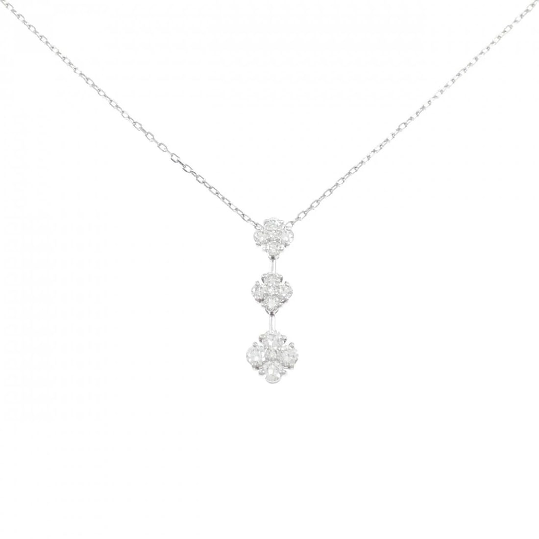 PT900/PT850 FLOWER DIAMOND NECKLACE: PT900/PT850 Flower Diamond Necklace Brand: Unbranded Type: Diamond Necklace Material: Platinum900/850, Main Stone/Creation Natural Color: Platinum Size: Actual Size Pendant length approx. x