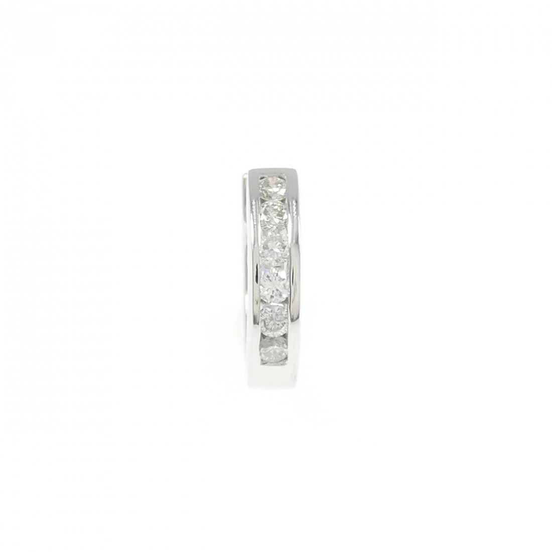 K18WG DIAMOND HOOP PIERCE: K18WG Diamond Hoop Pierce Brand: Unbranded Type: Diamond Pierce/Earring Material: K18 white gold, Main Stone/Creation Natural Color: white gold Size: Actual Size Approx. height x width: 13.1mm x 2
