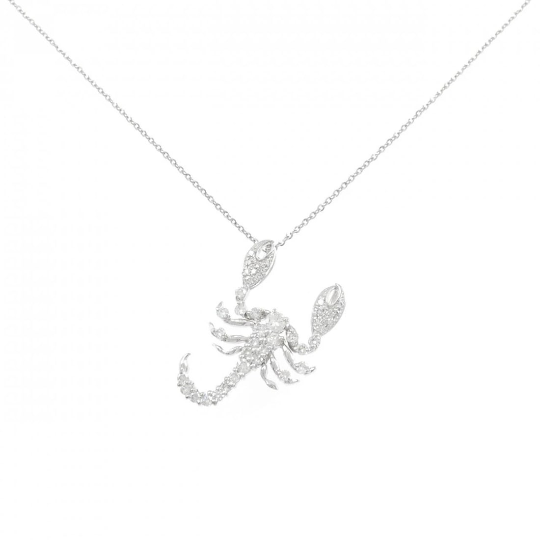 PT900/PT850 SCORPION DIAMOND NECKLACE: PT900/PT850 Scorpion Diamond Necklace Brand: Unbranded Type: Diamond Necklace Material: Platinum900/Platinum850, Color: Platinum Size: 46cm,Actual Size Pendant length approx. x width approx.: