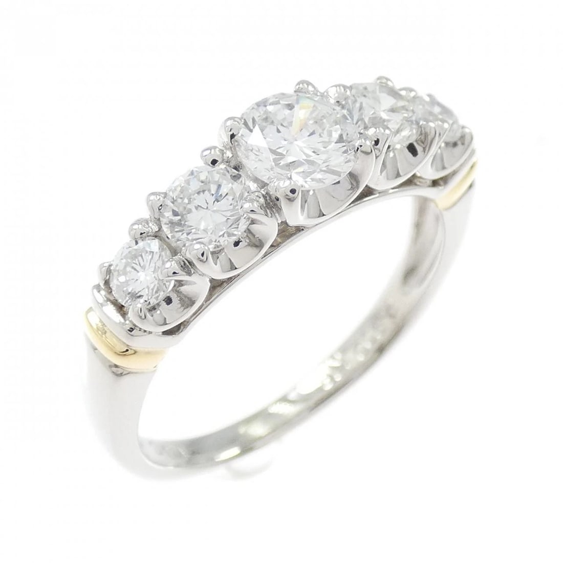 PT900/K18YG DIAMOND RING: PT900/K18YG Diamond Ring Brand: Unbranded Type: Diamond Ring Material: Platinum 900 / K18 yellow gold, Color: none Size: US 6 1/2 Accessories: None Accessories Notice: When purchasing