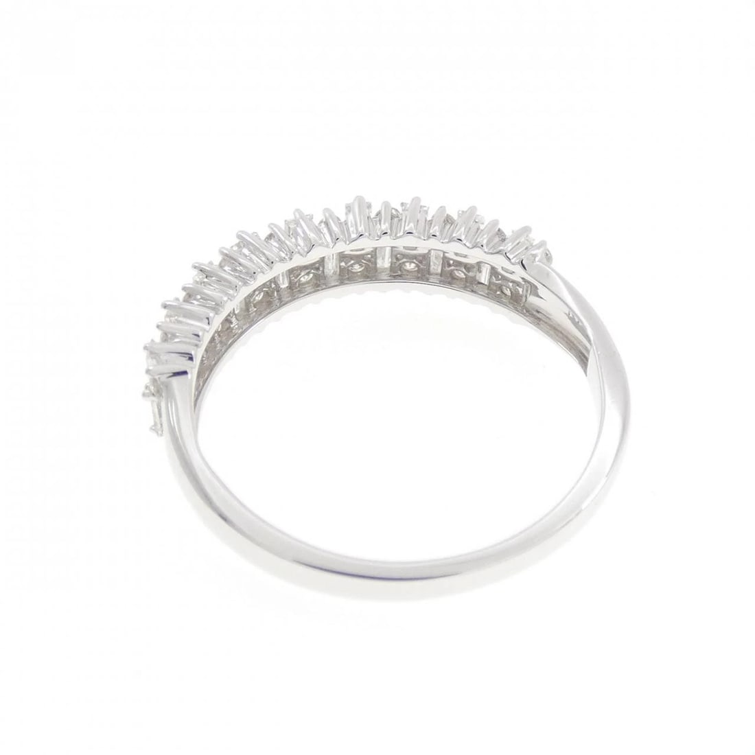 K18WG DIAMOND RING - 3