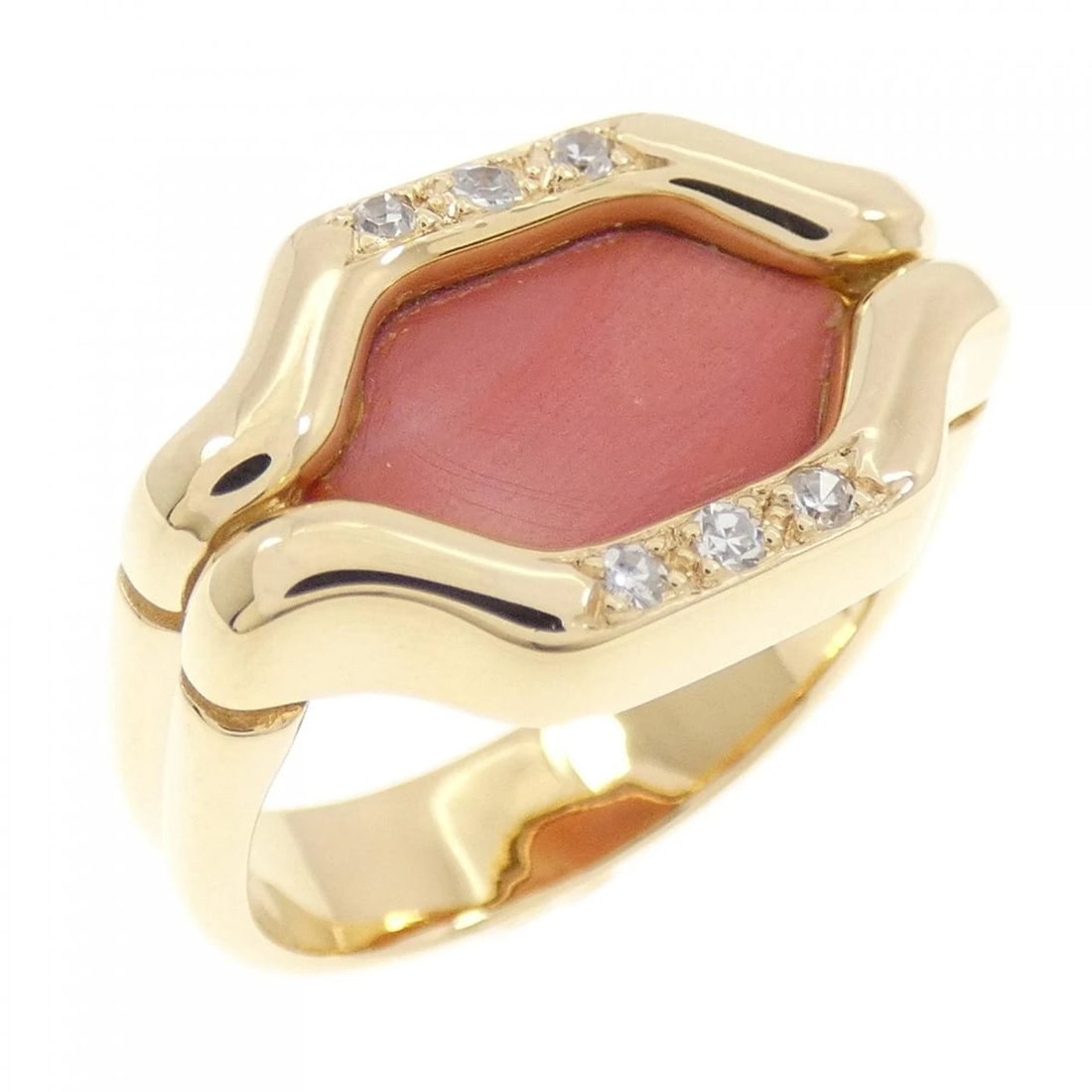 750YG CORAL RING: 750YG Coral Ring Brand: Unbranded Type: coral ring Material: 750 yellow gold, Color: yellow gold Size: US 5 1/4 Accessories: None Accessories Notice: When purchasing pre-owned goods, pleas
