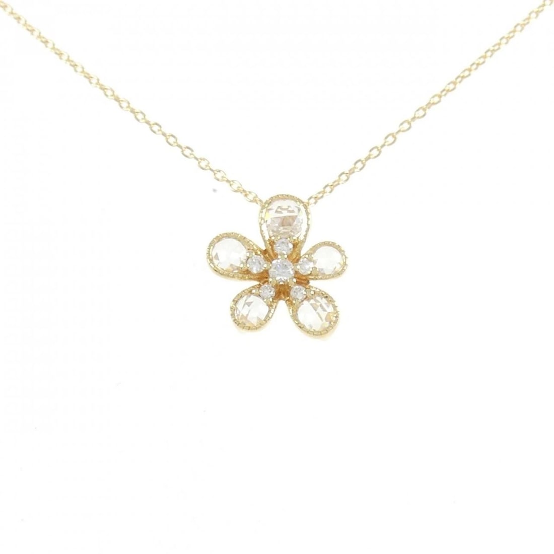 K18YG FLOWER DIAMOND NECKLACE: K18YG Flower Diamond Necklace Brand: Unbranded Type: Diamond Necklace Material: K18 yellow gold, Color: yellow gold Size: 45cm,Actual Size Pendant length approx. x width approx.: 11.0mmx10.5mm