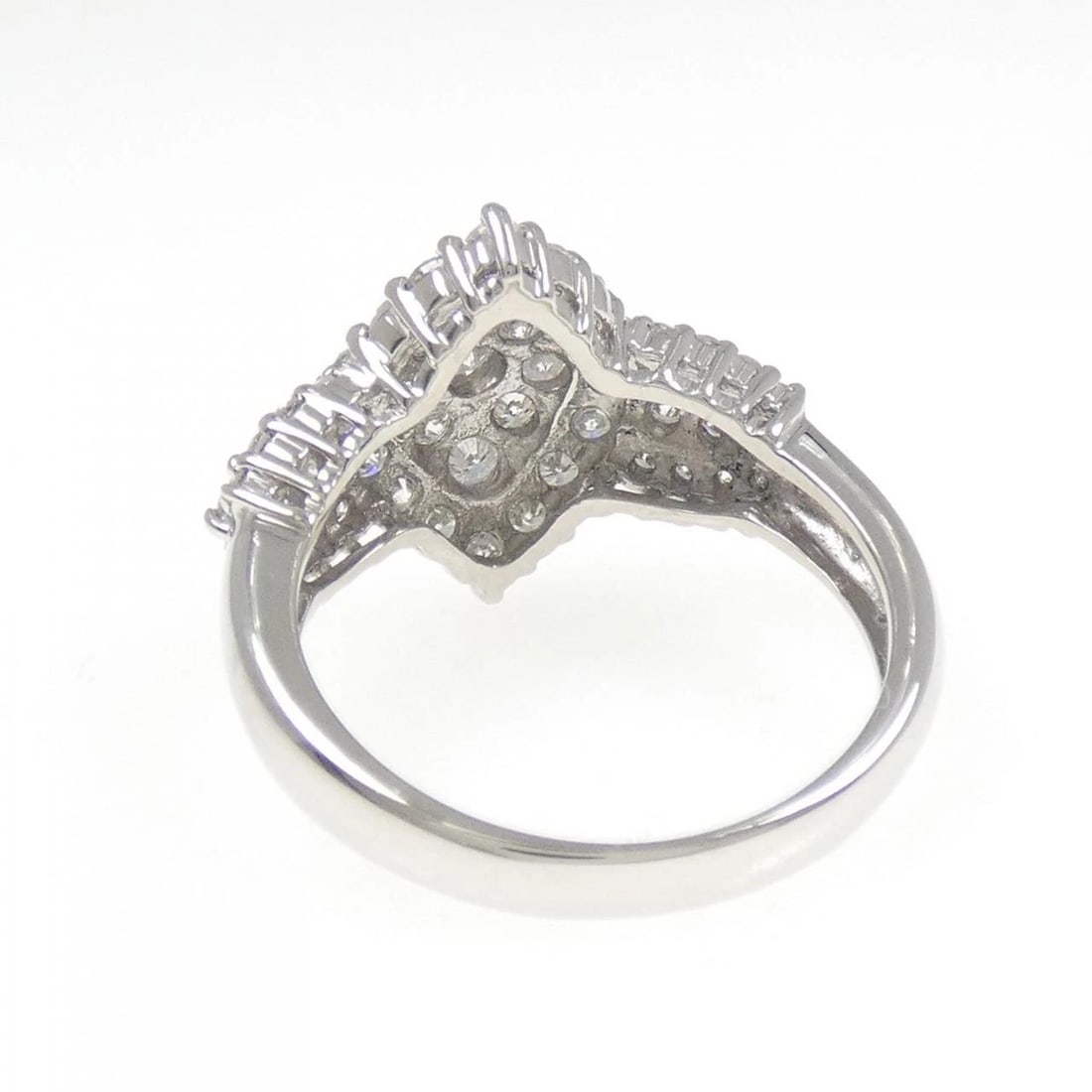 PT900 DIAMOND RING - 3