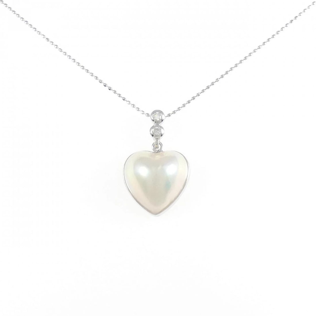 K18WG HEART MABE PEARL NECKLACE: K18WG Heart Mabe Pearl Necklace Brand: Unbranded Type: Mabe Pearl Necklace Material: K18 white gold, Color: white gold Size: 40cm,Actual Size Pendant length approx. x width approx.: