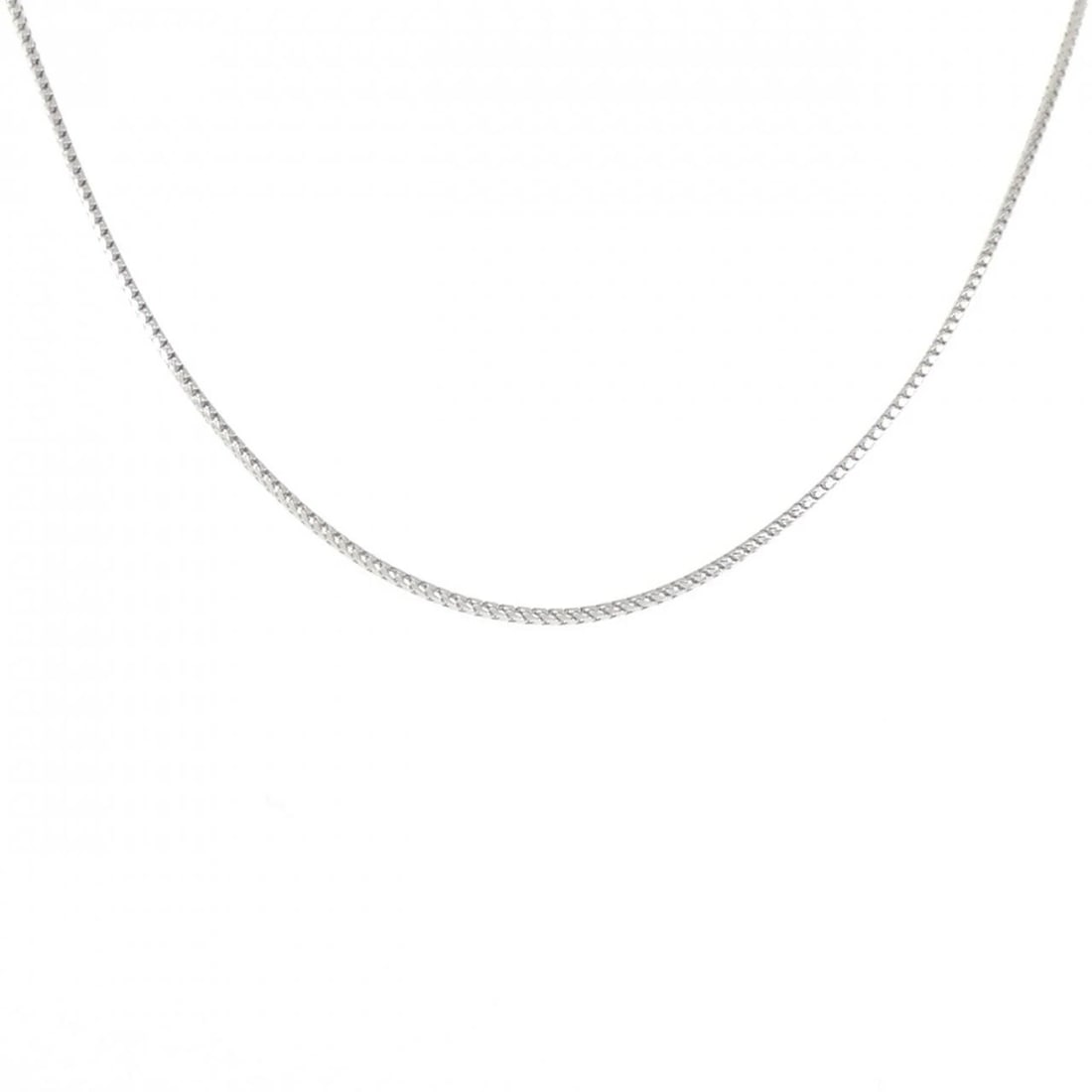 PT850 CHAIN NECKLACE: PT850 Chain Necklace Brand: Unbranded Type: Necklace Material: Platinum 850, Color: Platinum Size: 42cm,Actual Size Chain maximum width approx.: 1.1mm Accessories: None Accessories Notice: