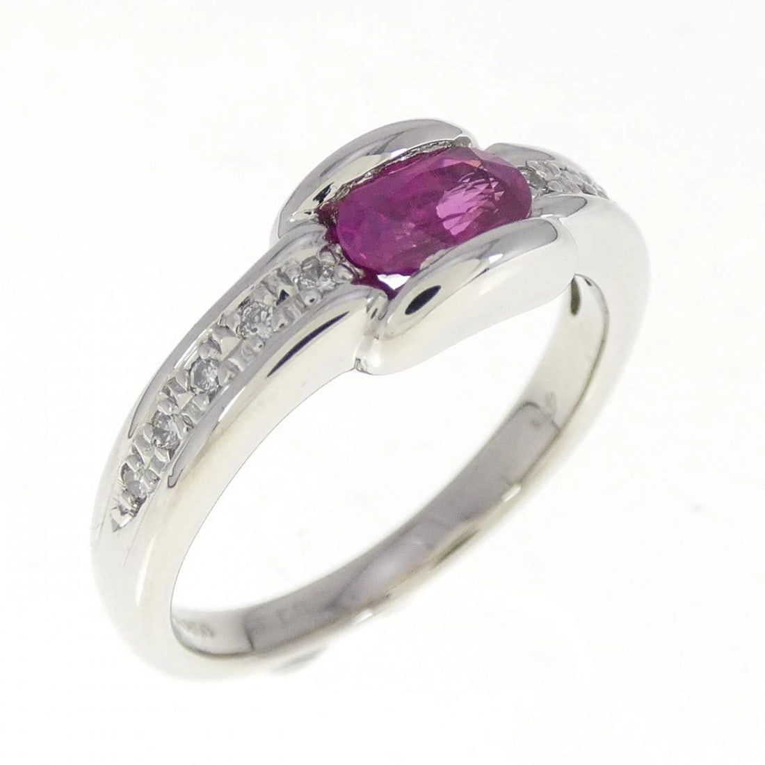 PT850 RUBY RING: PT850 Ruby Ring Brand: Unbranded Type: Ruby Ring Material: Platinum850, Color: Platinum Size: US 6 1/2 Accessories: None Accessories Notice: When purchasing pre-owned goods, please refer to
