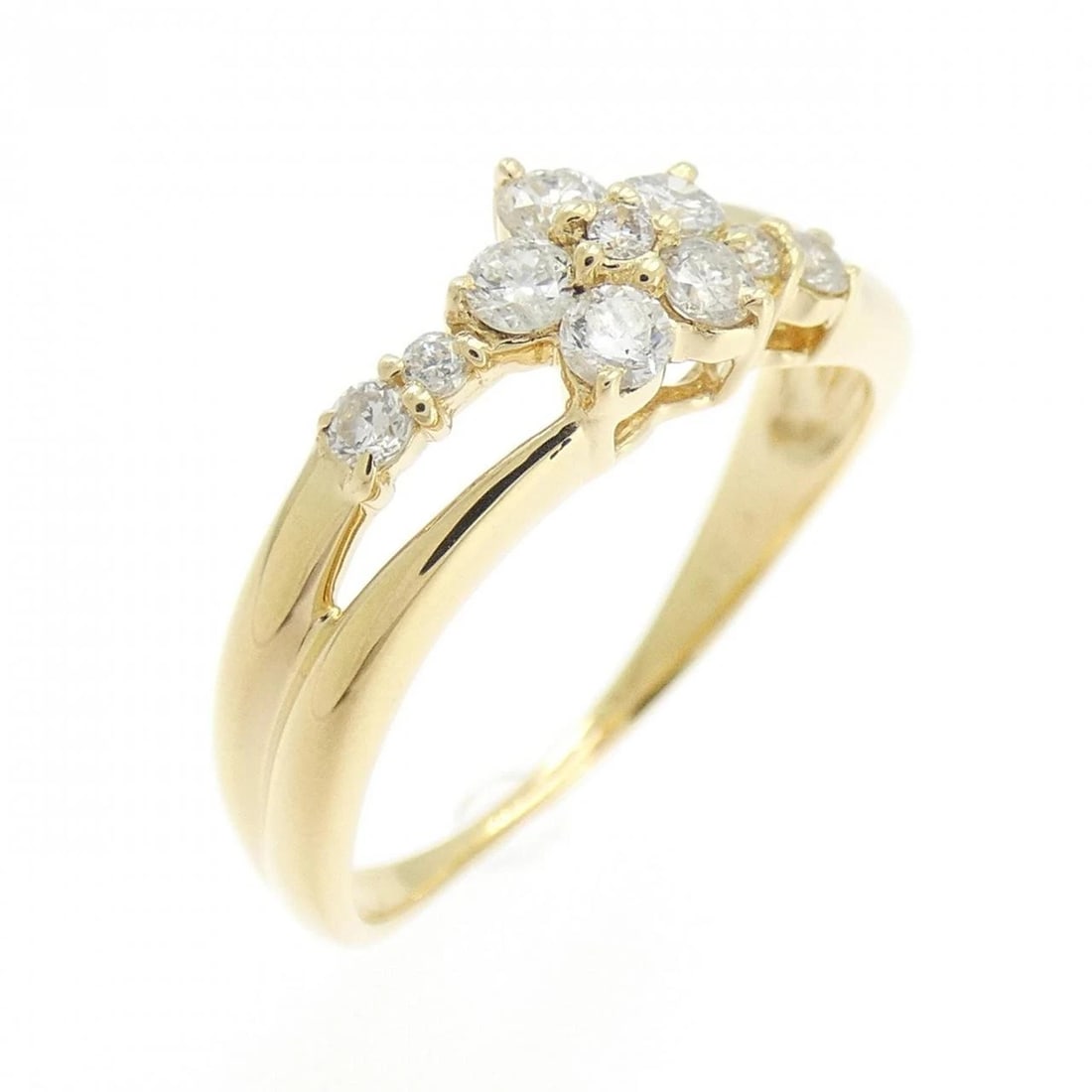K18YG FLOWER DIAMOND RING: K18YG Flower Diamond Ring Brand: Unbranded Type: Diamond Ring Material: K18 yellow gold, Color: yellow gold Size: US 6 3/4 Accessories: None Accessories Notice: When purchasing pre-owned