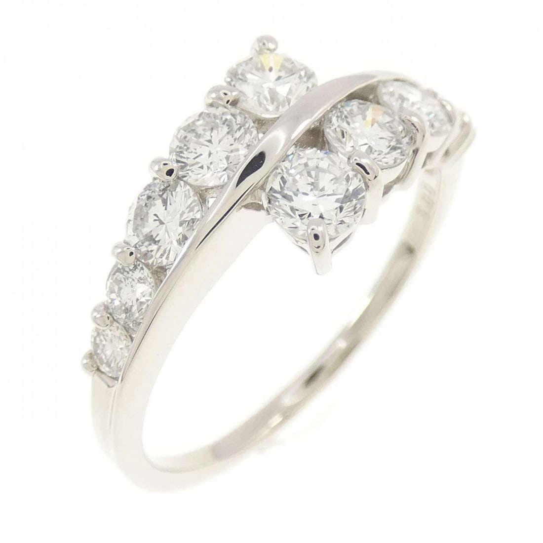 PT900 DIAMOND RING: PT900 Diamond Ring Brand: Unbranded Type: Diamond Ring Material: Platinum900, Color: NONE Size: US 6 1/4 Accessories: None Accessories Notice: When purchasing pre-owned goods, please refer