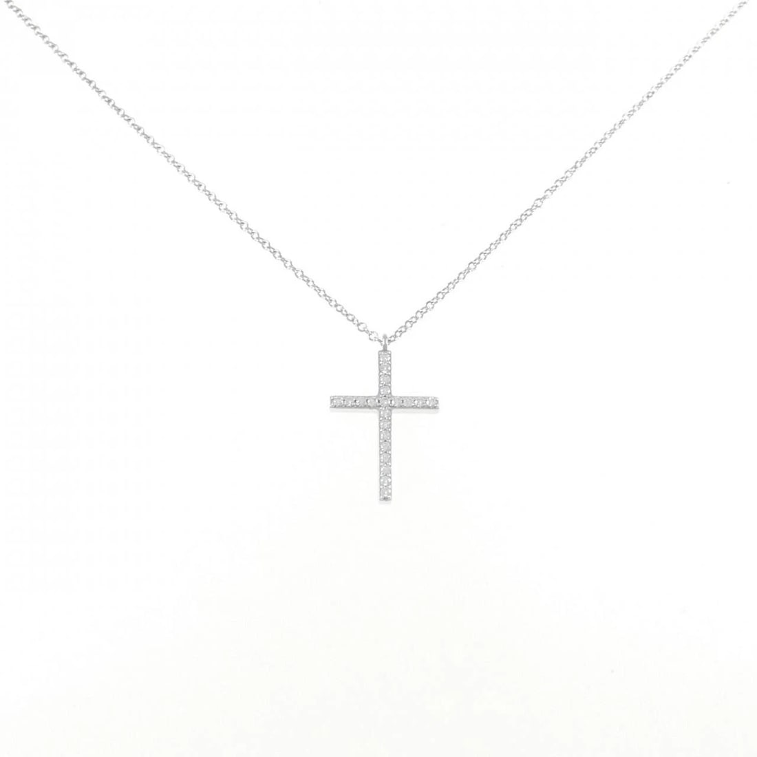 TIFFANY & CO. METRO CROSS MEDIUM NECKLACE: TIFFANY & Co. Metro Cross Medium Necklace Brand: Unbranded Type: TIFFANY&Co. Necklace Material: 750 white gold, Color: white Size: 41cm Actual Size Pendant length approx. x width approx.: 17.4mmx1