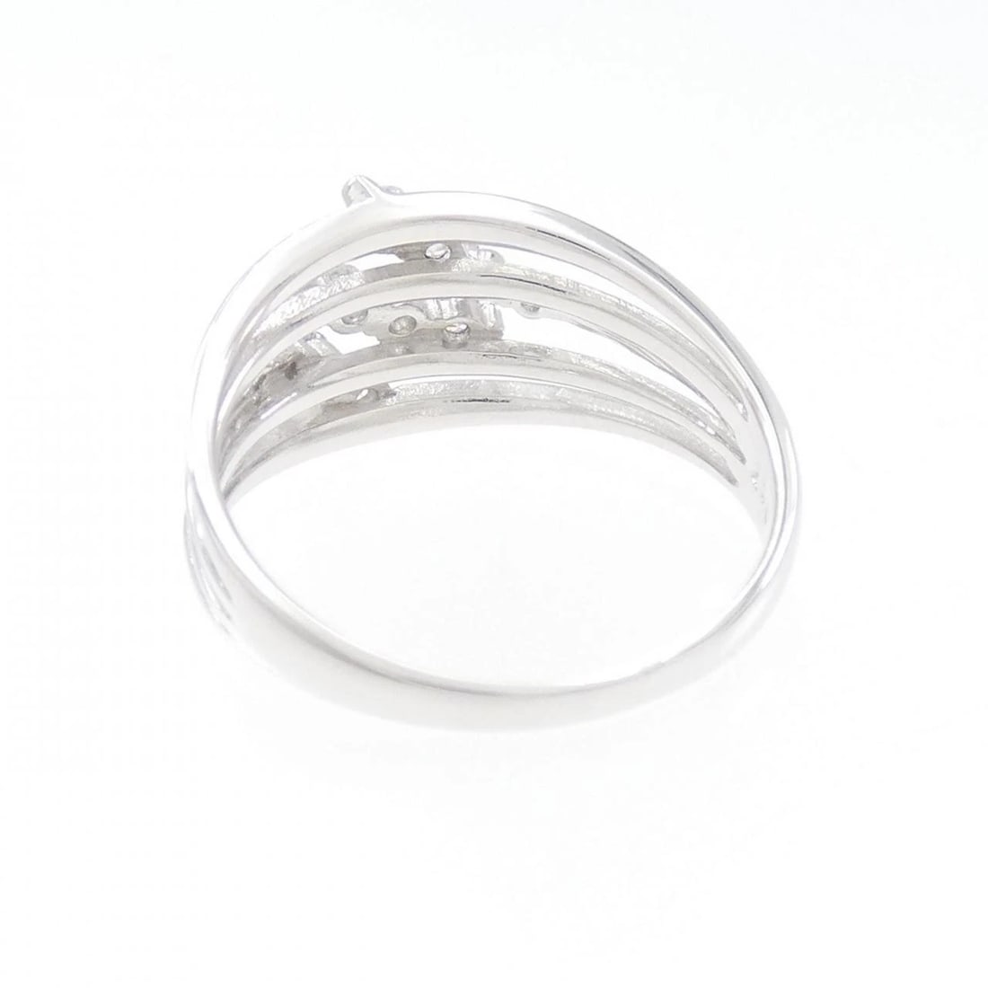 K18WG DIAMOND RING - 3