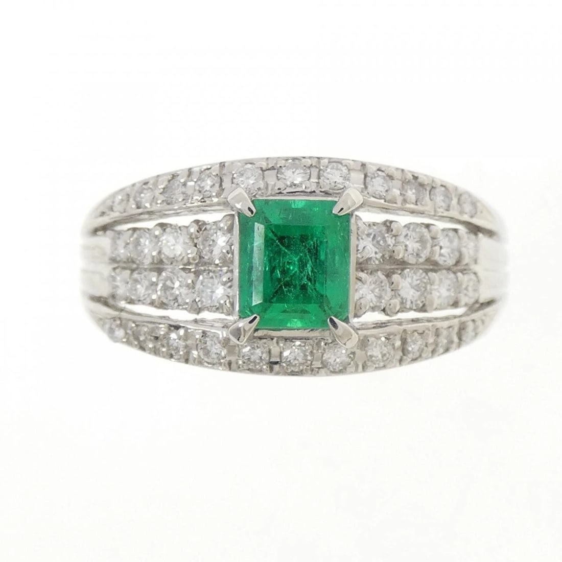 PT900 EMERALD RING - 2