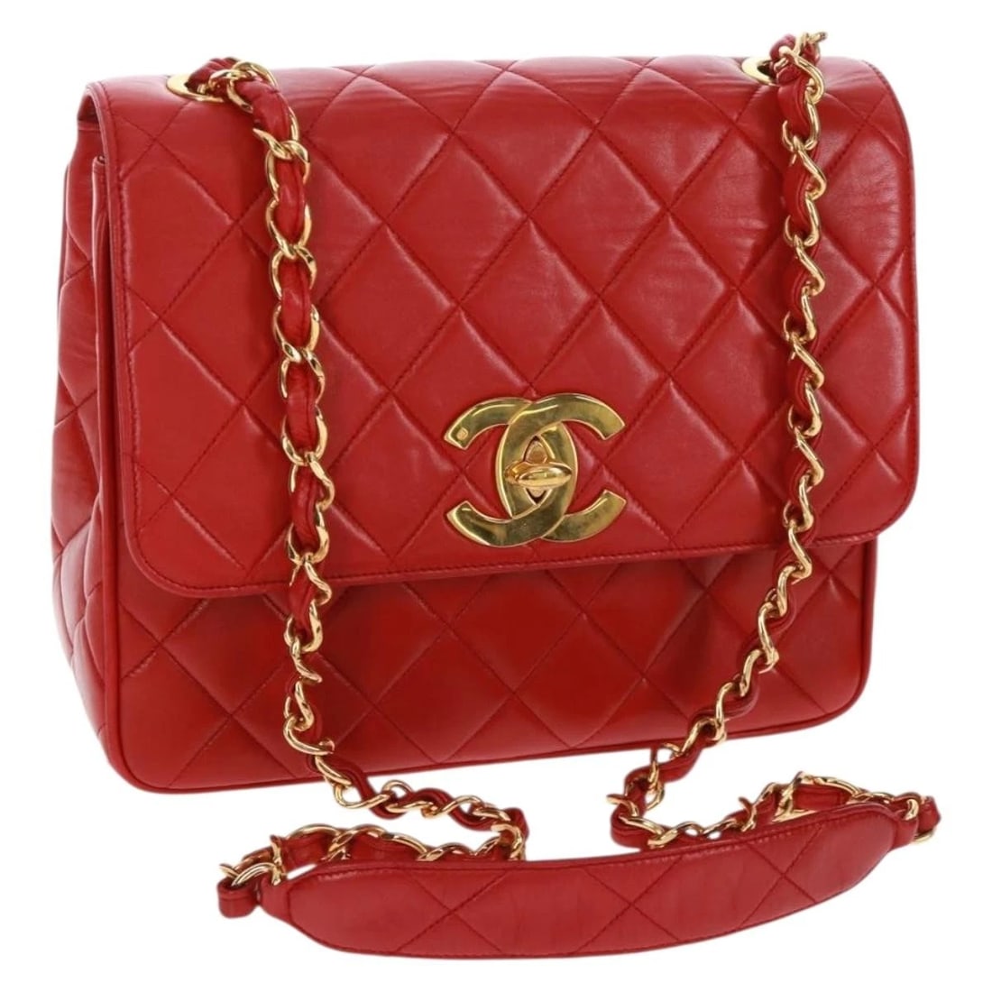 CHANEL MATELASSE CHAIN SHOULDER BAG LAMB: CHANEL Matelasse Chain Shoulder Bag Lamb Brand: CHANEL Type: Shoulder Bag Material: Lamb Skin Color: Red/Gold Size: W9.8 x H7.9 x D3.5inch(Approx) Shoulder Drop:20.5inch(Approx) Accessories: None