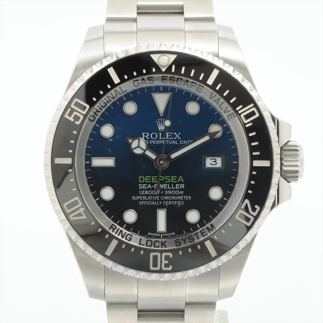 ROLEX SEA DWELLER DEEP SS D BLUE: Rolex Sea Dweller Deep SS D blue Brand: Rolex Type: Wristwatch Material: SS Color: Dial Color D blue Size: Case:W1.6 x H1.6inch / W44 x H44 Circumference of Wrist:6.3inch / 16 Accessories: None