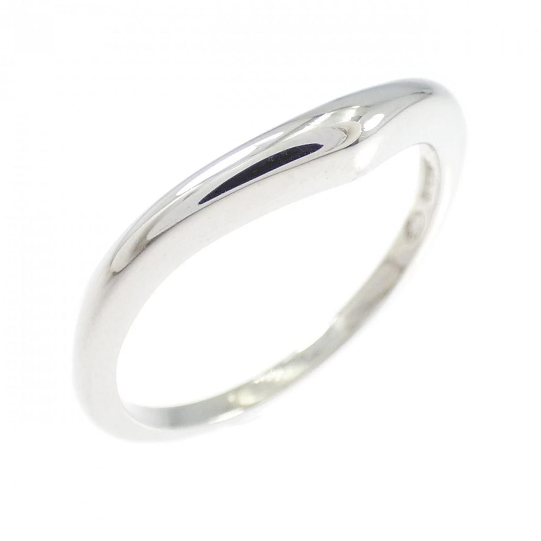 BVLGARI WEDDING RING: Bvlgari Wedding Ring Brand: BVLGARI Type: Ring Material: Platinum950, Color: Platinum Size: US 6 1/2 Accessories: None Accessories Notice: When purchasing pre-owned goods, please refer to the