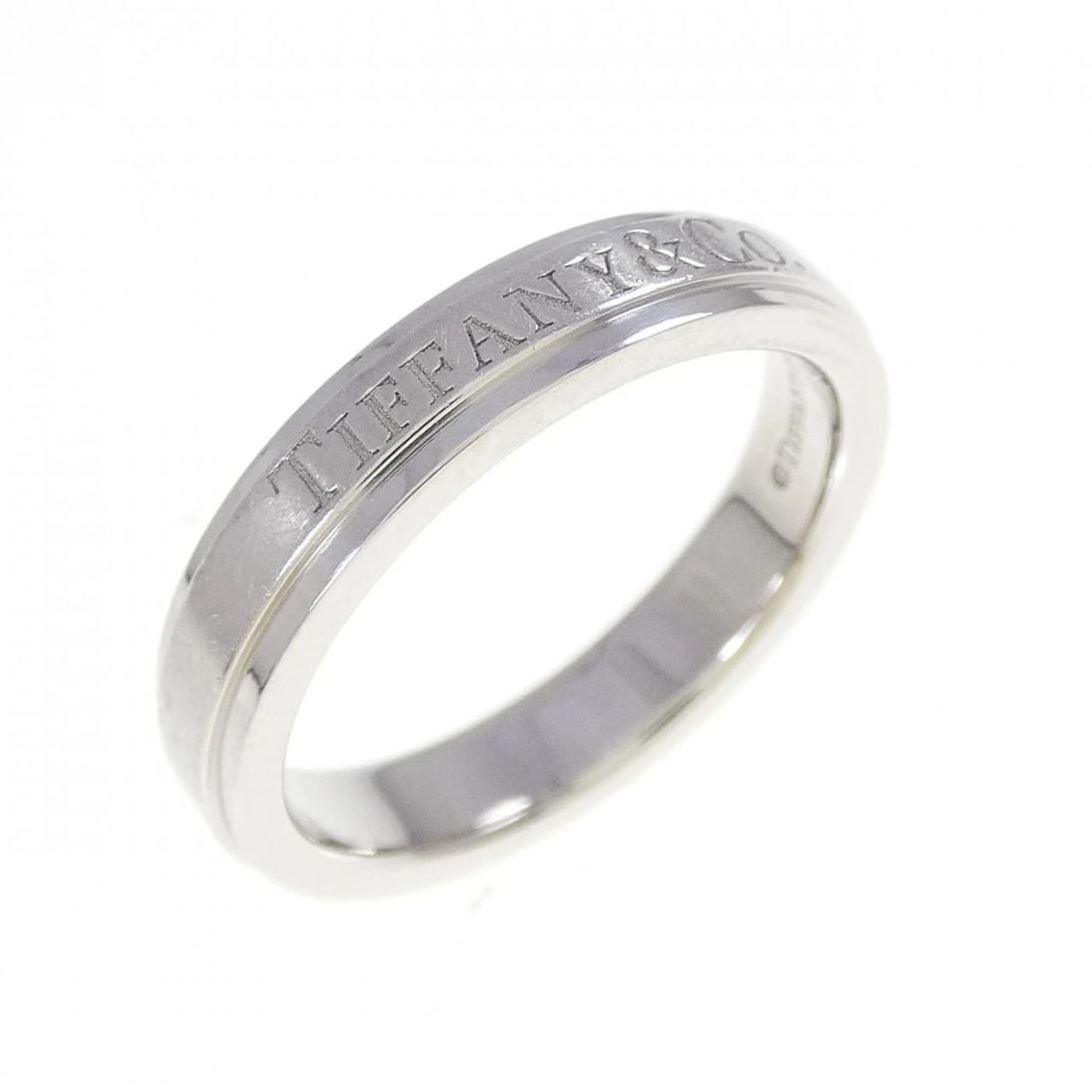 TIFFANY & CO. BAND RING: TIFFANY & Co. Band Ring Brand: TIFFANY&Co. Type: Ring Material: Platinum950, Color: Platinum Size: US 5 3/4 Accessories: None Accessories Notice: When purchasing pre-owned goods, please re