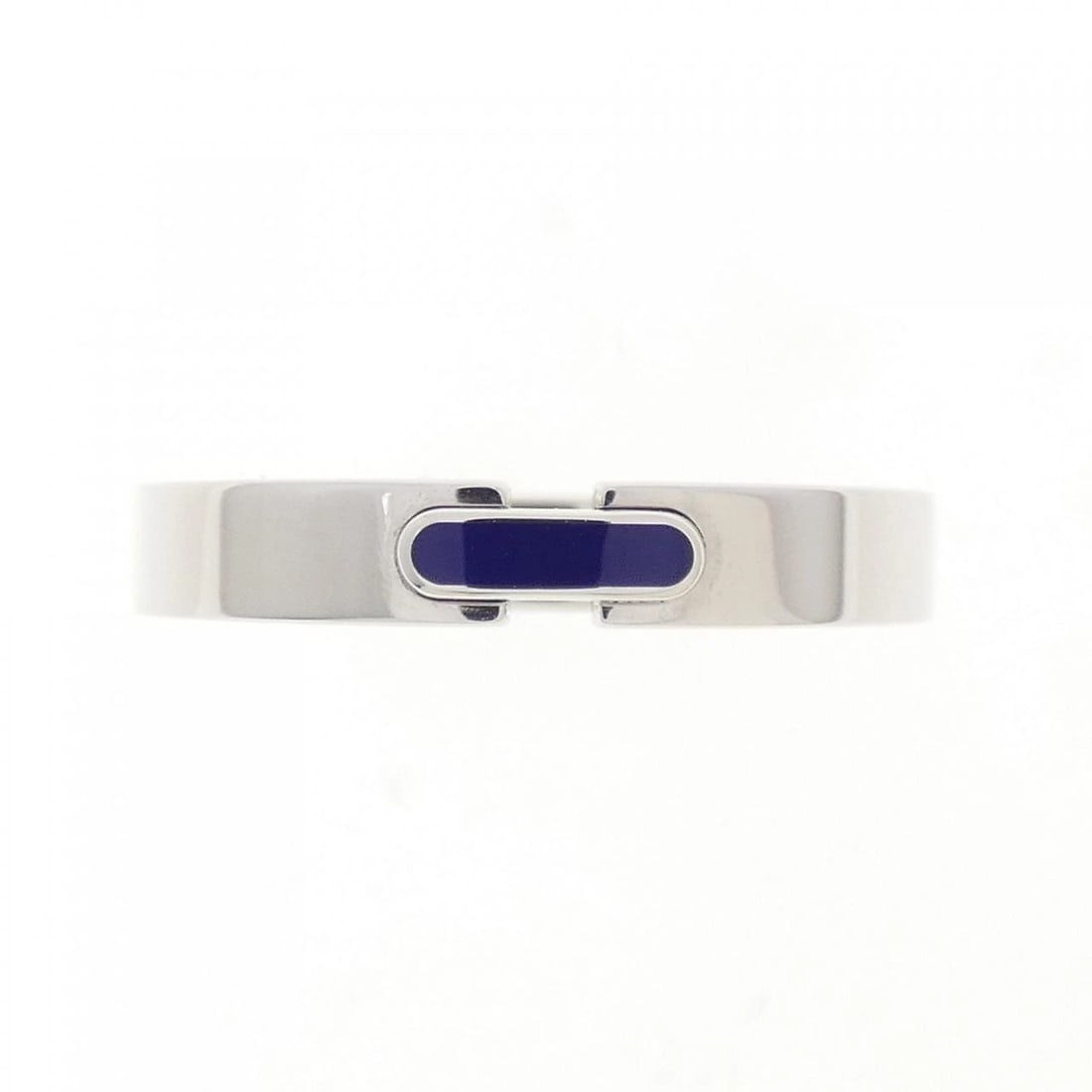 CHAUMET LIEN EVIDENCE RING: Chaumet Lien Evidence Ring Brand: Chaumet Type: Ring Material: 750 white gold, Main Stone/Creation resin Color: white Size: US 5.5 Accessories: None Accessories Notice: When purchasing