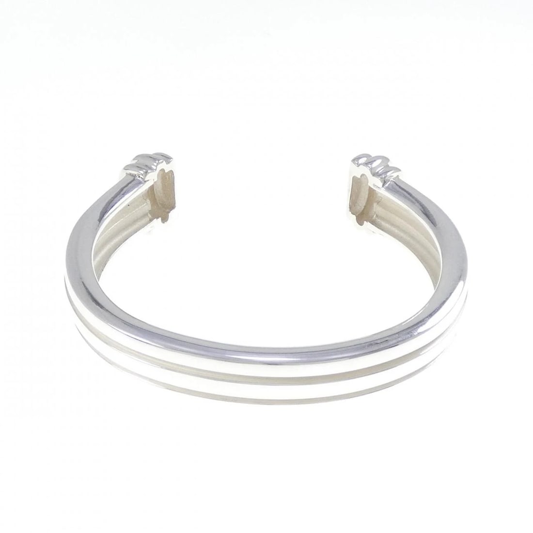 TIFFANY & CO. ATLAS BANGLE: TIFFANY & Co. Atlas Bangle Brand: TIFFANY&Co. Type: bracelet Material: 925Silver, Color: silver Size: 16.5cmActual Size Max width approx: 15.4mm Accessories: None Accessories Notice: When
