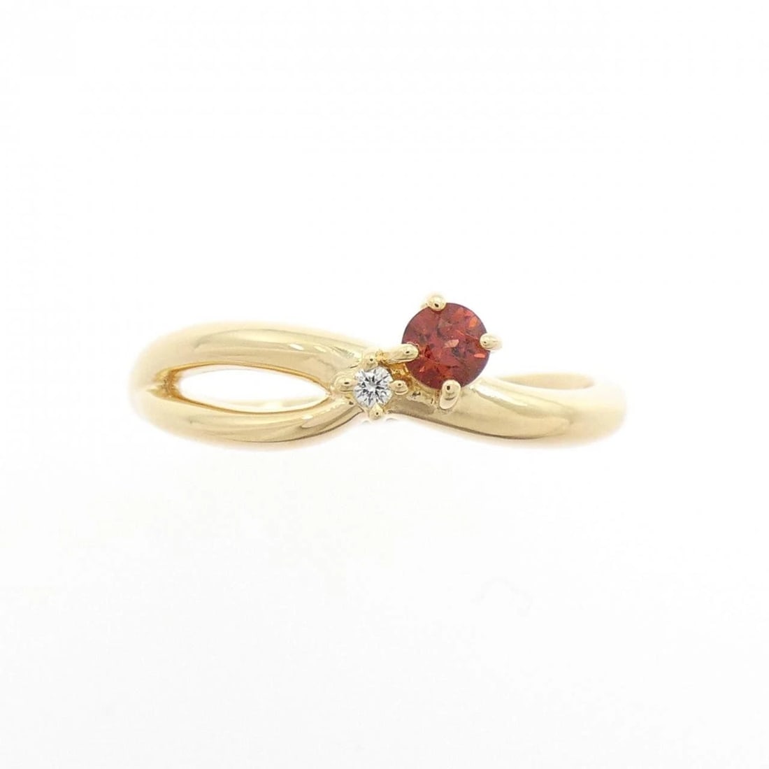 TASAKI GARNET RING: Tasaki Garnet Ring Brand: TASAKI Type: Ring Material: K18 yellow gold, Main Stone/Creation garnet Color: yellow Size: US 7 Accessories: None Accessories Notice: When purchasing pre-owned