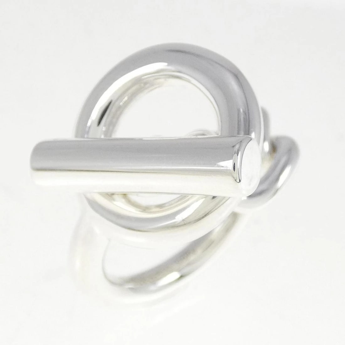 HERMES CROISETTE RING: Hermes Croisette Ring Brand: HERMES Type: Ring Material: 925Silver, Color: silver Size: US 6 1/4 Accessories: None Accessories Notice: When purchasing pre-owned goods, please refer to the