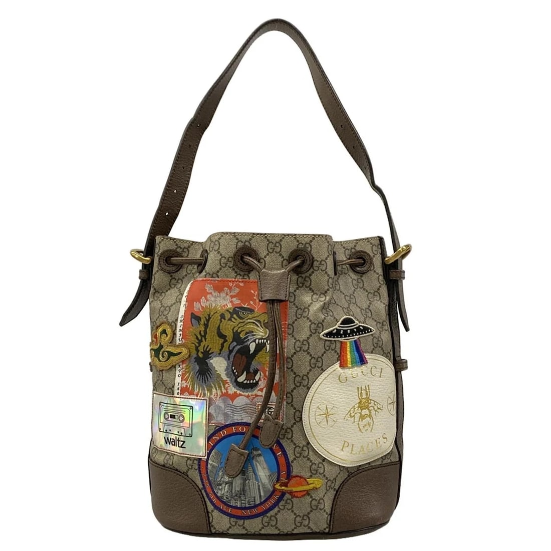 GUCCI GUCCI COURRIER BEIGE EBONY DARK BROWN PVC LEATHER SHOULDER BAG: GUCCI Gucci Courrier Beige Ebony Dark Brown PVC Leather Shoulder Bag Brand: GUCCI Type: Shoulder Bag Material: PVC, Leather Color: Beige, Ebony, Dark Brown Size: Height : 11.02 inch (28 cm) Width