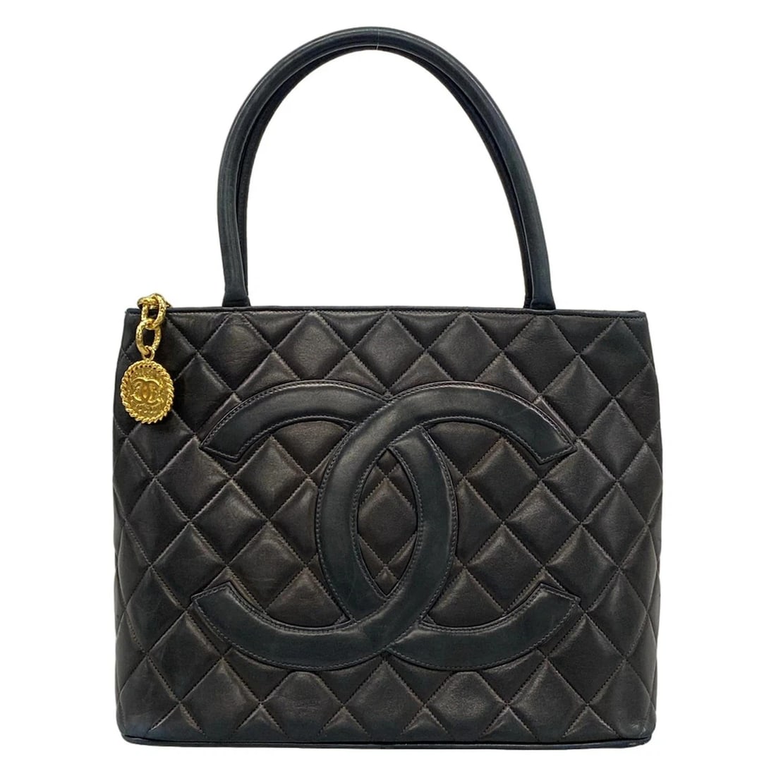 CHANEL CAVIAR MEDALLION TOTE BLACK LAMBSKIN TOTE BAG GOLD HARDWARE: CHANEL Caviar Medallion Tote Black Lambskin Tote Bag Gold hardware Brand: CHANEL Type: Tote Bag Material: Lambskin Color: Black Size: Height : 9.65 inch (24.5 cm) Width : 12.01 inch (30.5 cm) Dept