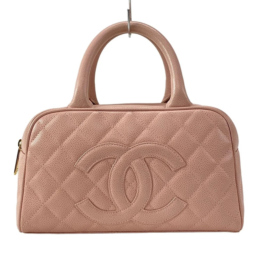 CHANEL MATELASSE PINK CALFSKIN HANDBAG GOLD HARDWARE: CHANEL Matelasse Pink Calfskin Handbag Gold hardware Brand: CHANEL Type: Handbag Material: Calfskin Color: Pink Size: Height : 5.91 inch (15 cm) Width : 10.63 inch (27 cm) Depth : 3.54 inch (9 cm)