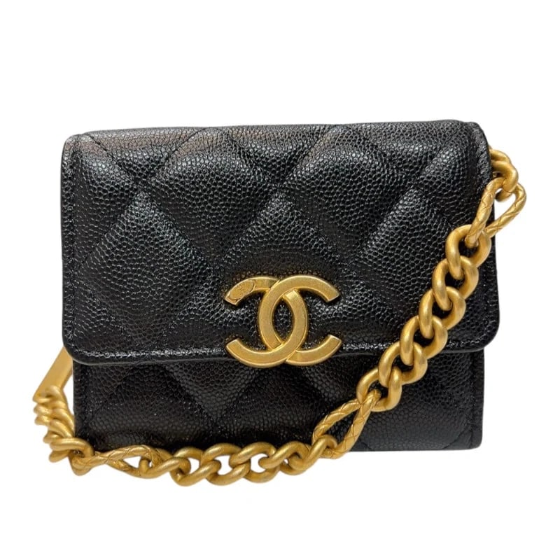 CHANEL MATELASSÉ CHAIN CARD CASE BLACK GHW CAVIAR SKIN SHOULDER BAG: CHANEL Matelassé Chain Card Case Black GHW Caviar Skin Shoulder Bag Brand: CHANEL Type: Handbag Material: Caviar Skin Color: Black / GD Hardware Size: W: 11cm / H: 9cm / D: 3cm / Shoulder: