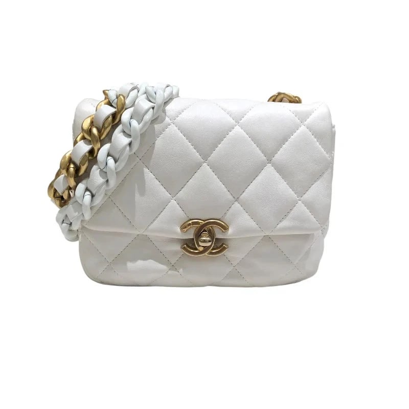 CHANEL MATELASSE MINI FLAP BAG WHITE GHW LAMBSKIN SHOULDER BAG: CHANEL Matelasse Mini Flap Bag White GHW Lambskin Shoulder Bag Brand: CHANEL Type: Handbag Material: Rum Color: White/GD Hardware Size: W: 17cm / H: 13cm / D: 4cm Accessories: None Accesso