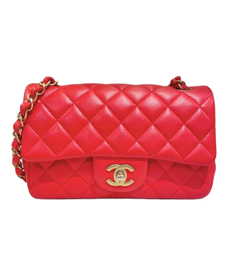 CHANEL MINI MATELASSÉ 20 / CHAIN SHOULDER BAG: CHANEL Mini Matelassé 20 / Chain Shoulder Bag Brand: CHANEL Type: Handbag Material: Lambskin Color: Red X Gold Hardware Size: H:12.0cm / W:20.0cm / D:6.0cm Accessories: None Accessories