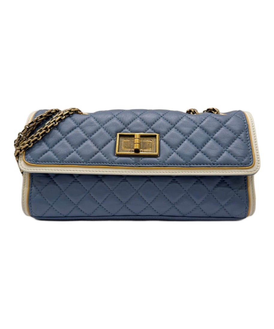 CHANEL CHAIN SHOULDER BAG: CHANEL Chain Shoulder Bag Brand: CHANEL Type: Handbag Material: Lambskin Color: Sky Blue Size: H:12.0cm / W:25.0cm / D:8.0cm Accessories: None Accessories Notice: When purchasing pre-owned