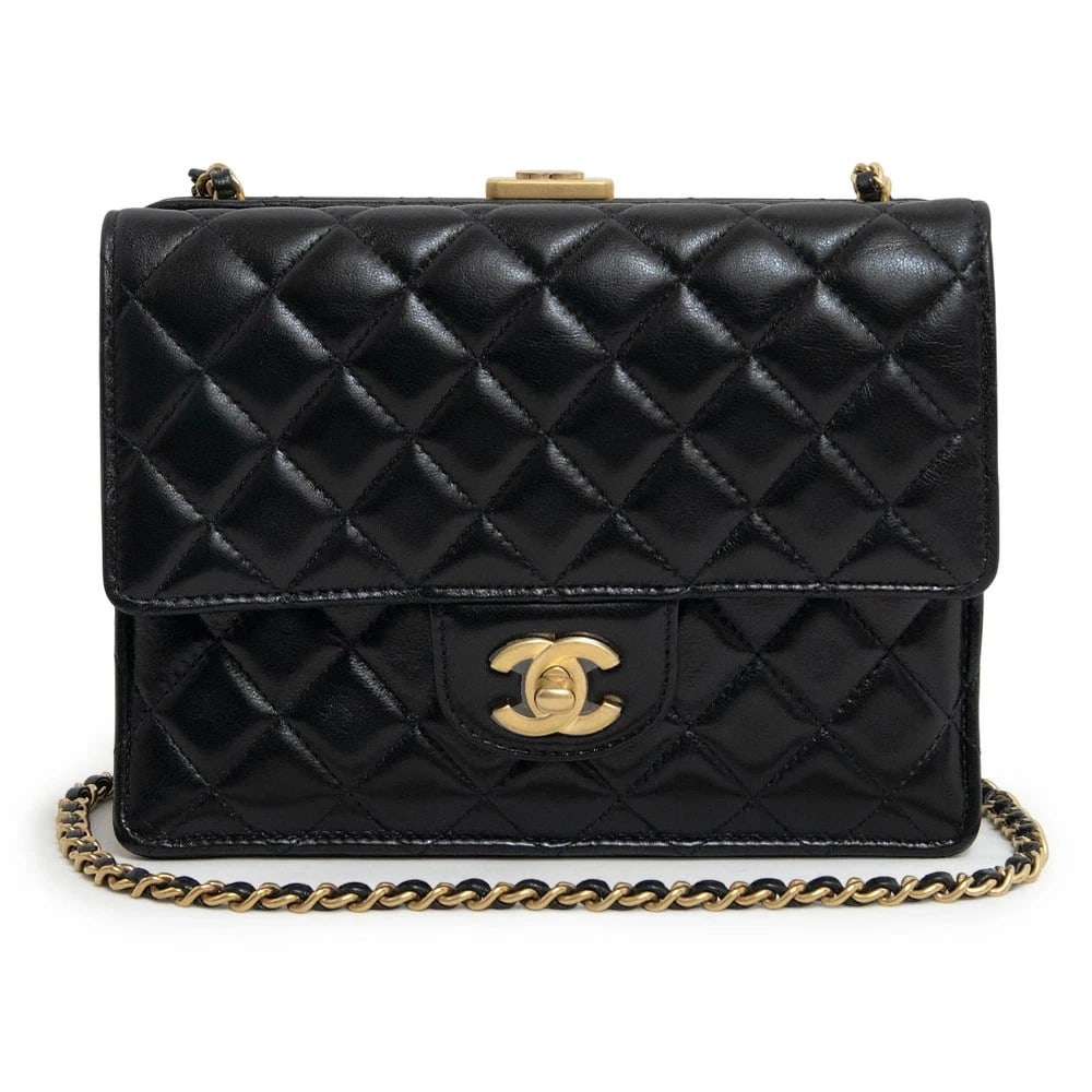 CHANEL MATELASSÉ KISSLOCK SHOULDER BAG BLACK: CHANEL Matelassé Kisslock Shoulder Bag Black Brand: CHANEL Type: Handbag Material: Lambskin (Sheepskin) Color: Black Size: W: 20cm x H: 15cm x D: 7cm Shoulder strap: 87cm Accessories: None