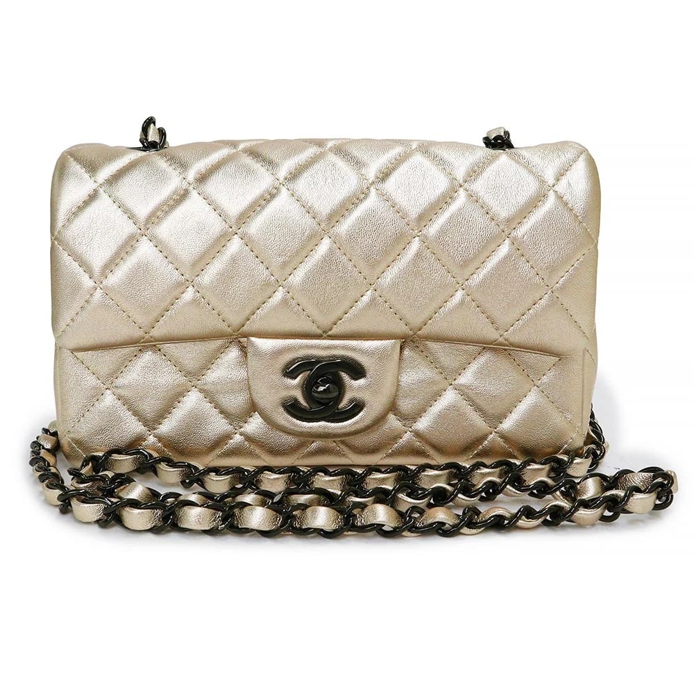 CHANEL MATELASSÉ 20 MINI SHOULDER BAG METALLIC CHAMPAGNE: CHANEL Matelassé 20 Mini Shoulder Bag Metallic Champagne Brand: CHANEL Type: Handbag Material: Lambskin (Sheepskin) Color: Champagne Gold Size: W: 20cm x H: 13cm x D: 8cm Accessories: None