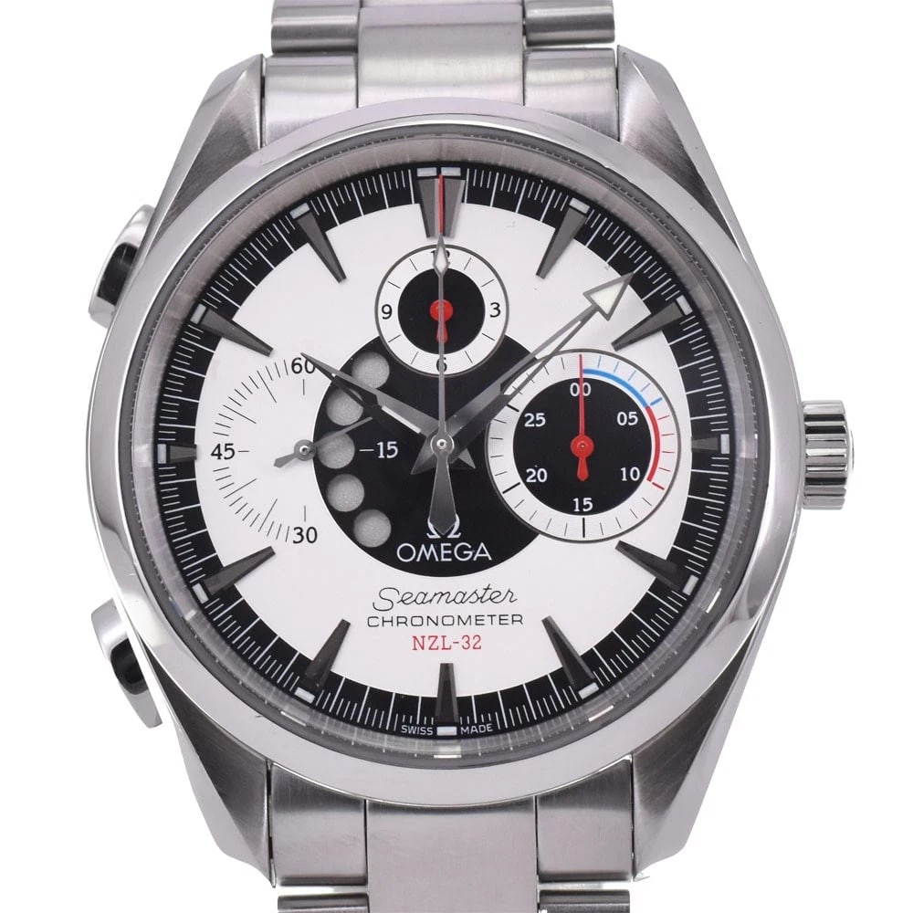 OMEGA SEAMASTERAQUA TERRA CHRONOGRAPH: OMEGA SeamasterAqua Terra Chronograph Brand: OMEGA Type: Wristwatch Material: Band Material Stainless Steel, Case Material Stainless Steel Color: Dial Color silver/black Size: Case size About